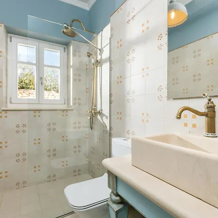 Archontiko Stoufi Luxury Skinária