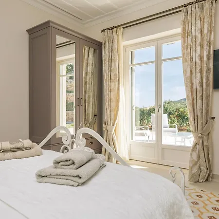 빌라 Archontiko Stoufi Luxury
