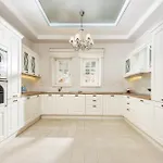 Archontiko Stoufi, An Authentic Seaview Retreat, By Thinkvilla Vilă *