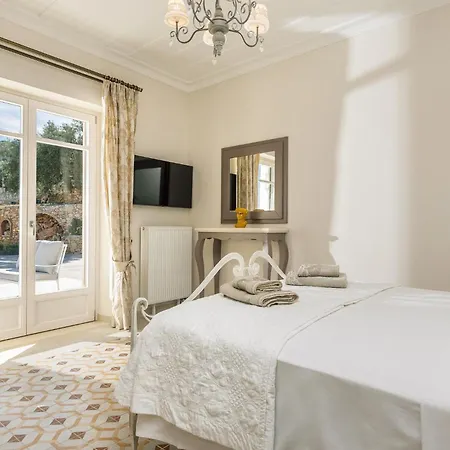 ヴィラ Archontiko Stoufi, An Authentic Seaview Retreat, By Thinkvilla Skinária